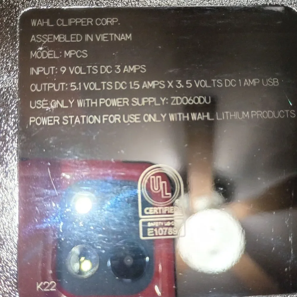 Wahl Power Station - Multi-Charge 3 Tools At Once Used